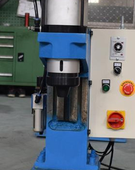 采購(gòu)一臺(tái)液壓鉚接機(jī)要多少錢?