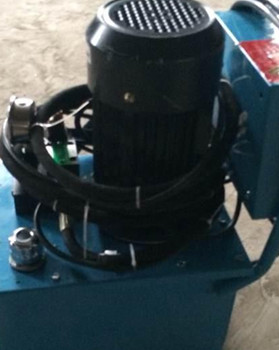 鉚接機脫模困難怎么辦？鉚接點容易撕裂怎么辦？