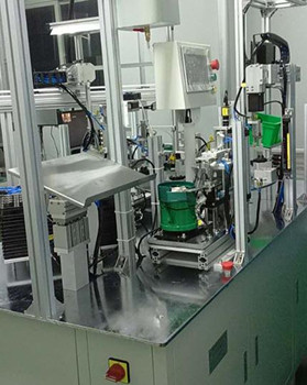 自動(dòng)送料鉚接機(jī)主要組成結(jié)構(gòu)有哪些？