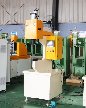 寧波徑向鉚接機廠家要怎么選擇?